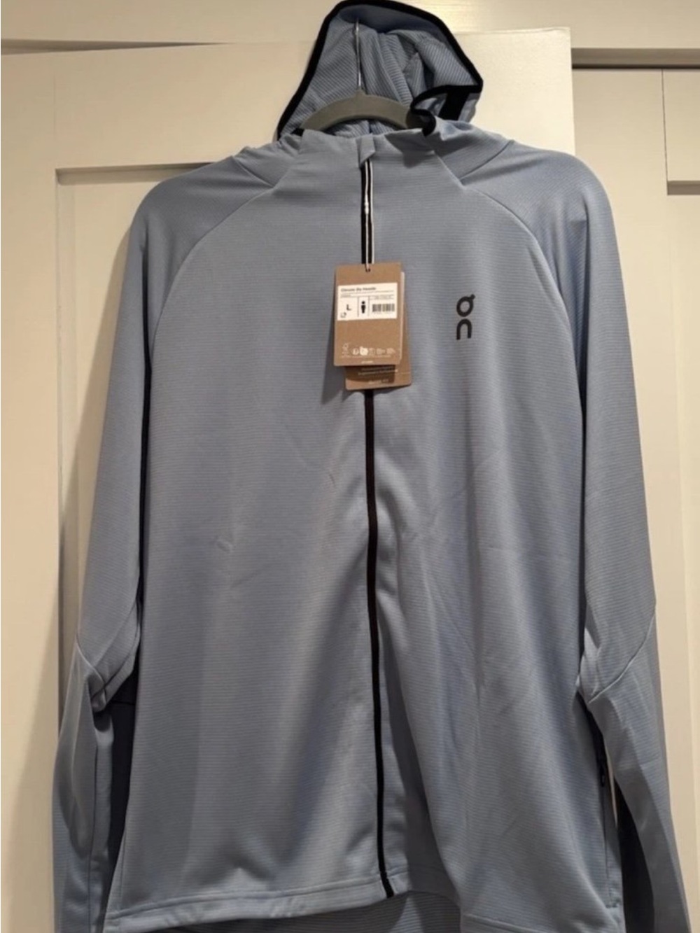 On Cloud Men's Climate Zip Hoodie Jacket NWT Chambray